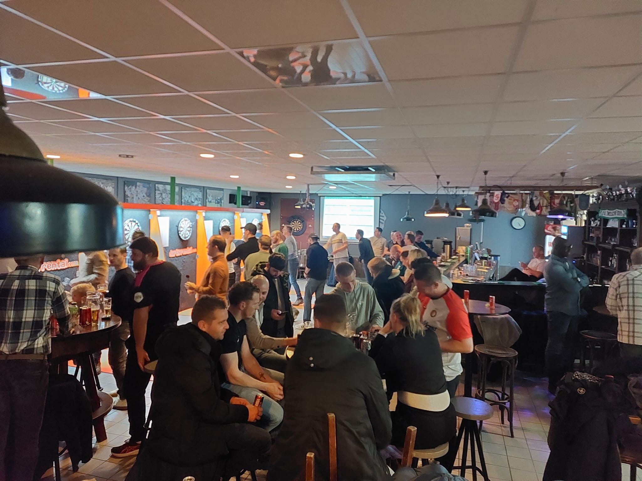 Zeer geslaagd darttoernooi bij de club!