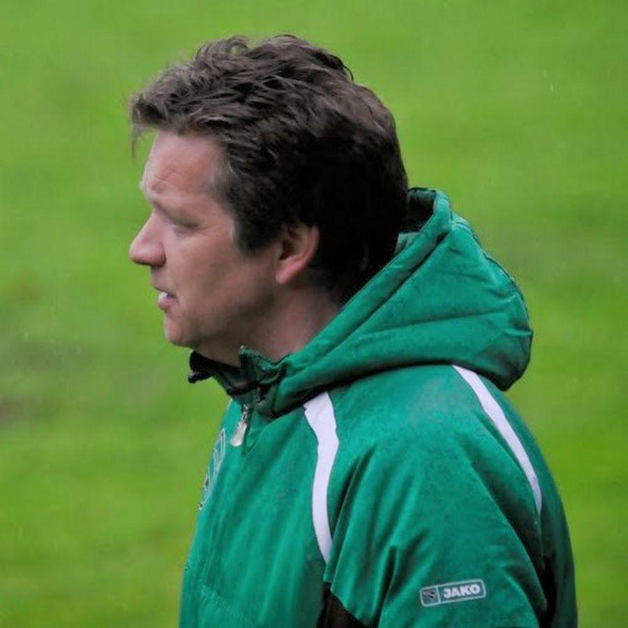 In Memoriam: Boys-man Chris Ipenburg